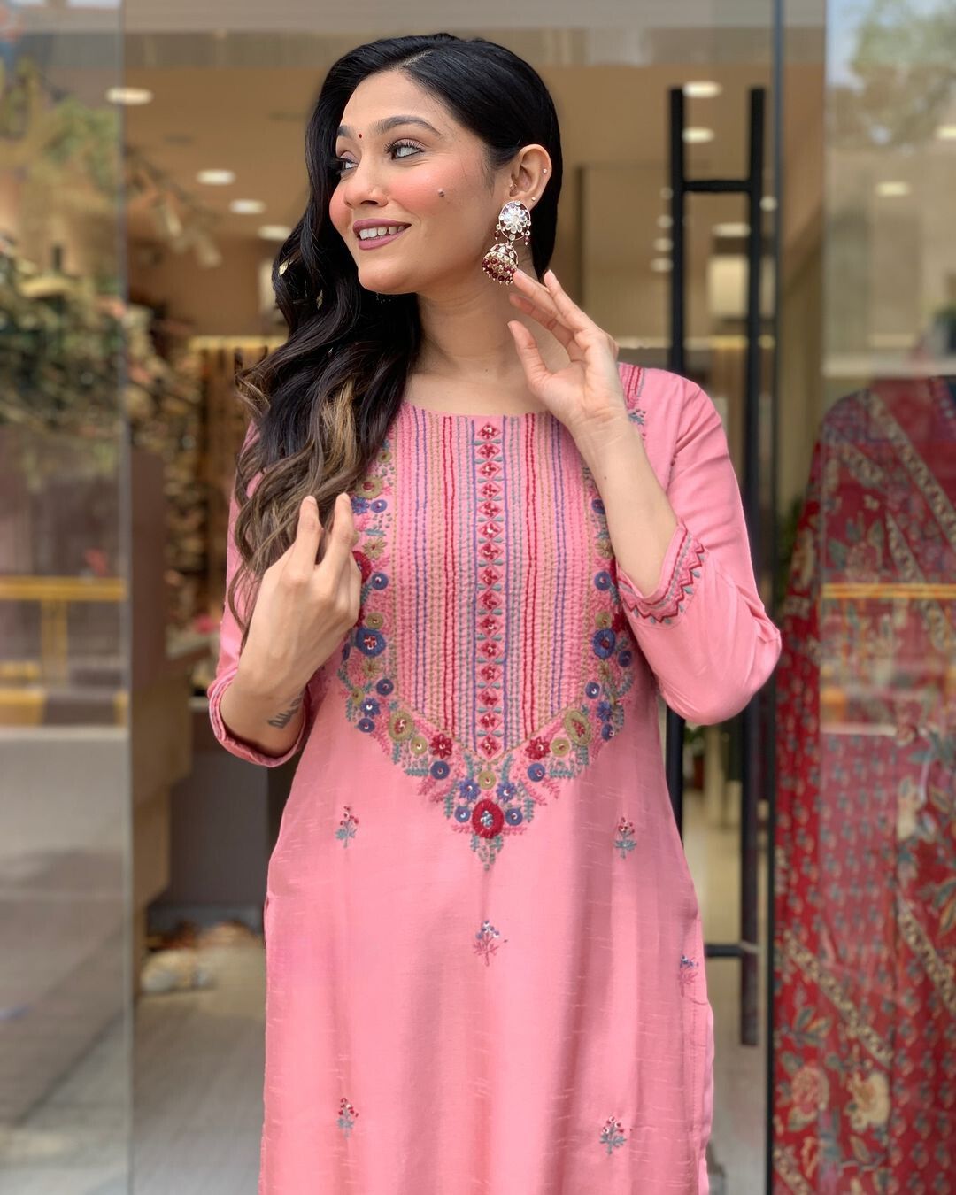 Blush Pink Chanderi Silk Embroidered Kurta Pant Set with Organza Dupatta