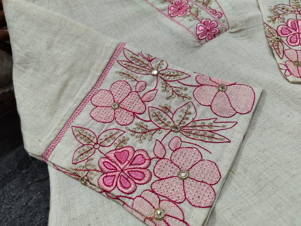 Blush Pink Cotton Flex Kurta Pant Set with Kota Doriya Dupatta & Floral Embroidery
