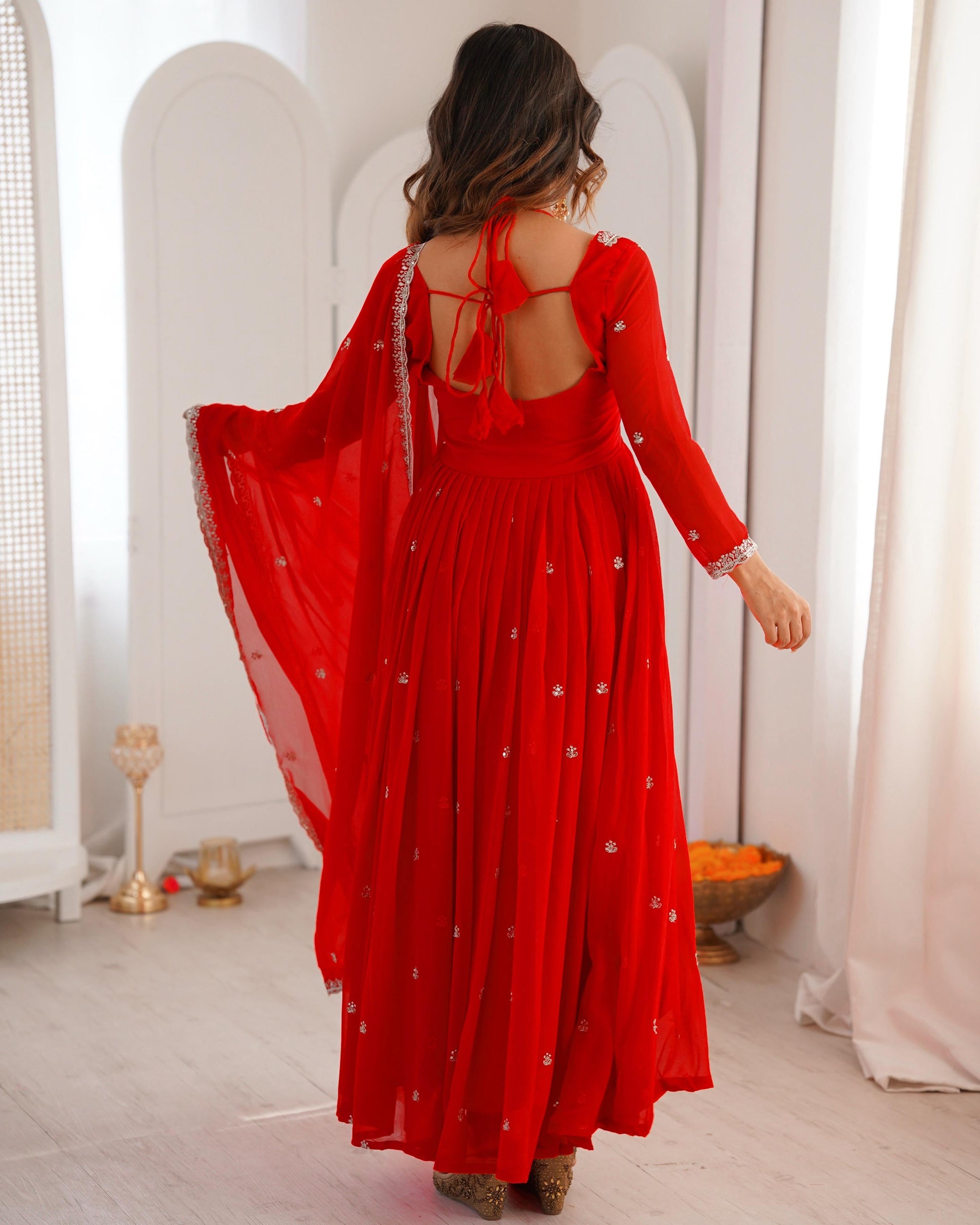 Viral Apsara red suit set front view
Premium red slit anarkali dress
Red embroidered suit set online India
Red suit set fashion trend 2025
Sai’li viral outfit red anarkali

