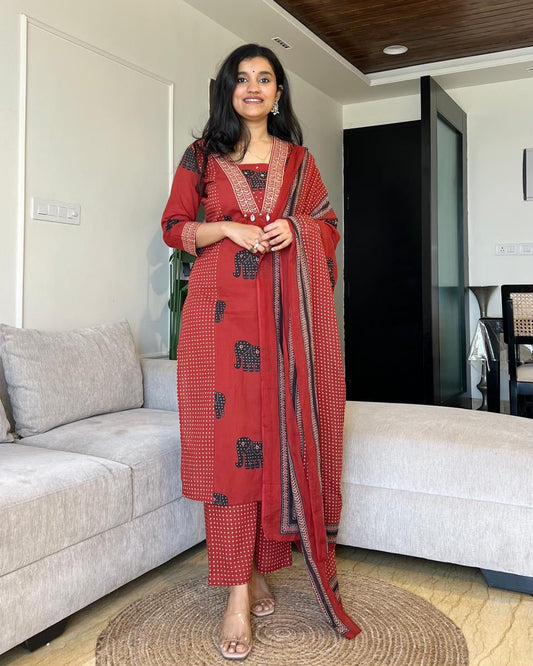 saanch classic suit