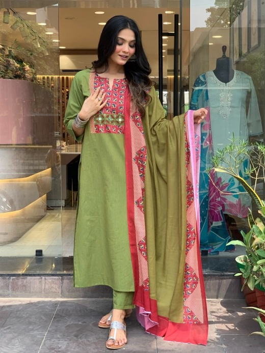 saanch classic suit