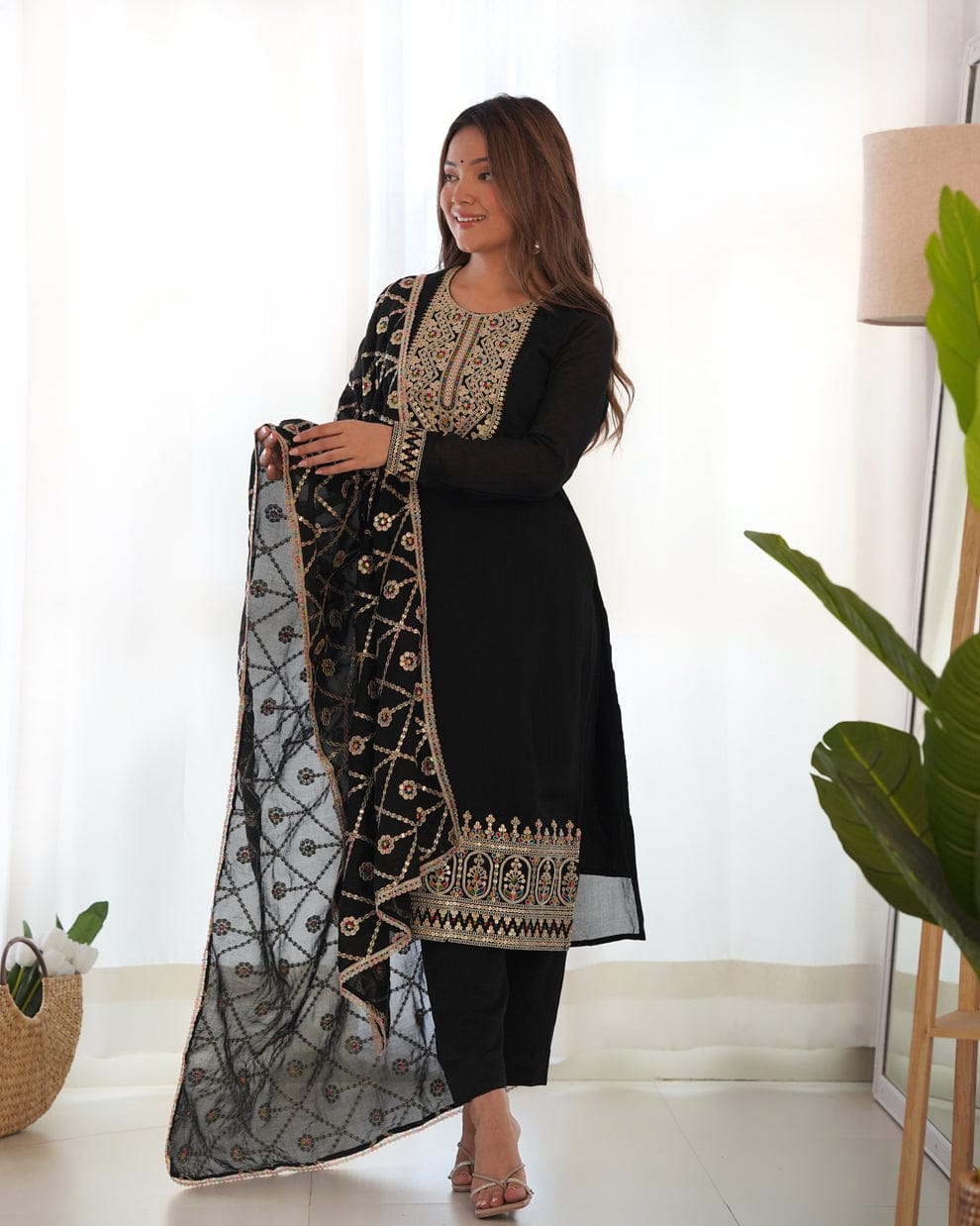 Noor-e-Ziya Kurta Dupatta Suit